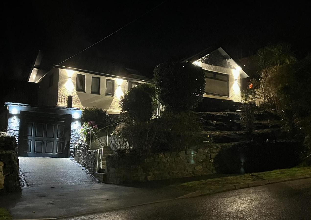 Luxury Property With Hot Tub And Sea Views Oystermouth Экстерьер фото